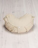 Yogiraj Meditation Cushion Crescent- meditaatiotyyny (Beach Beige)