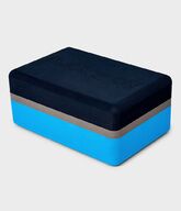 Manduka Recycled Foam Block -iso joogablokki (Dresden Blue)